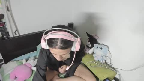 _baby_vi online show from 17, 12, 2025