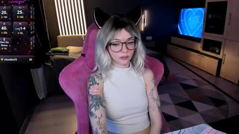 Olivia Subscribe to my Fansly -   online show from 23, 2, 2026