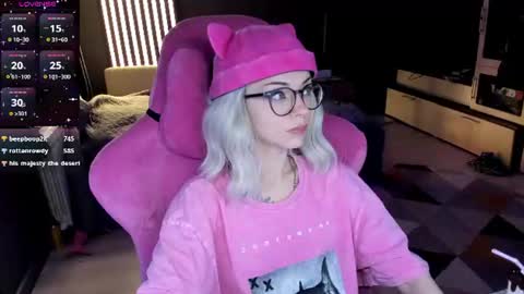 Olivia Subscribe to my Fansly -   online show from 2, 7, 2026
