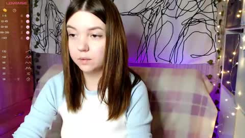 Snapshot of _blonde_barbie_ chatting on 28, 4, 2026 Elizabeth online show from 28, 4, 2026