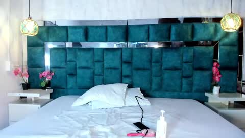 _bonnyandclyde online show from 23, 4, 2026