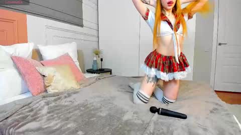 Snapshot of _bunnydollstella_ chatting on 5, 3, 2025 Stella online show from 5, 3, 2025