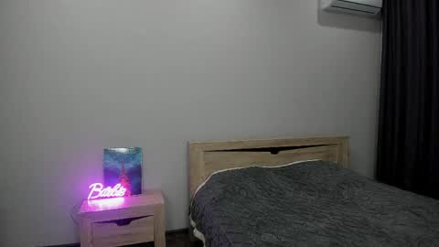   online show from 21, 4, 2026