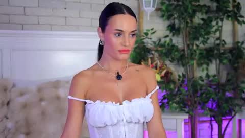 _carlawhite_ online show from 24, 7, 2026