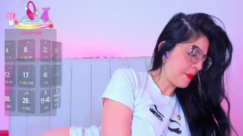 Carolina  online show from 3, 6, 2026