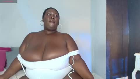 Caro. online show from 15, 10, 2025