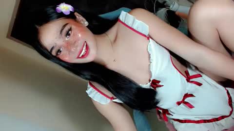 Snapshot of _caroline18_ chatting on 31, 5, 2026 Kate flores online show from 31, 5, 2026