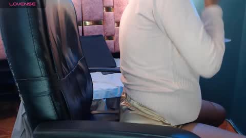 Caroline online show from 18, 4, 2026