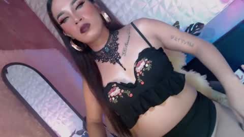 Caroline online show from 12, 2, 2025