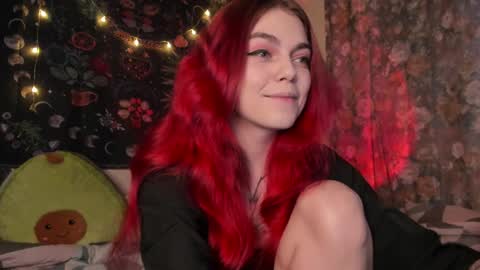 Snapshot of _caroline_coy chatting on 21, 12, 2024 Caroline online show from 21, 12, 2024