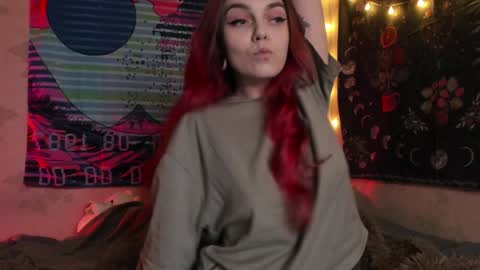 Snapshot of _caroline_coy chatting on 12, 1, 2025 Caroline online show from 12, 1, 2025