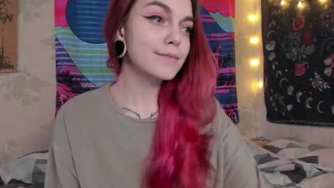 Snapshot of _caroline_coy chatting on 4, 3, 2025 Caroline online show from 4, 3, 2025