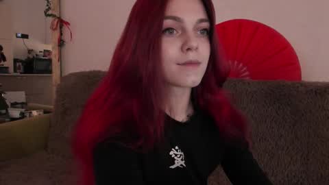 Snapshot of _caroline_coy chatting on 20, 9, 2025 Caroline online show from 20, 9, 2025