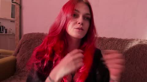 Snapshot of _caroline_coy chatting on 1, 10, 2025 Caroline online show from 1, 10, 2025