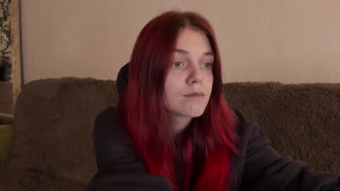 Snapshot of _caroline_coy chatting on 26, 10, 2025 Caroline online show from 26, 10, 2025