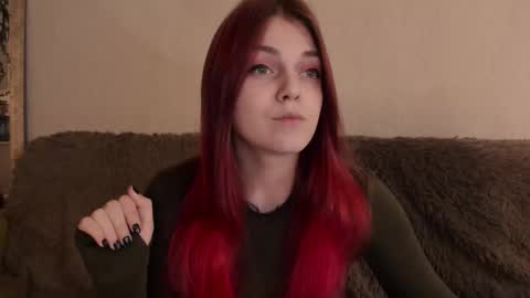 Snapshot of _caroline_coy chatting on 5, 12, 2025 Caroline online show from 5, 12, 2025