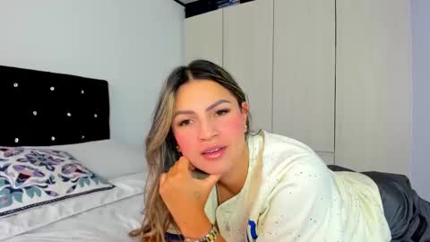 Bella  online show from 24, 2, 2025