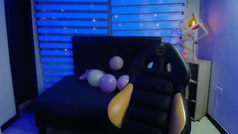 _charlotte_collins_ online show from 9, 9, 2025