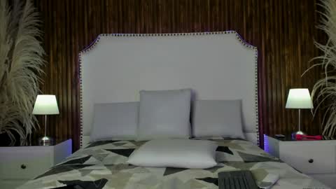 Snapshot of _cherry_fox chatting on 5, 6, 2026 _cherry_fox online show from 5, 6, 2026