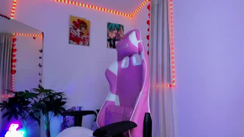  Chloe  online show from 27, 3, 2026