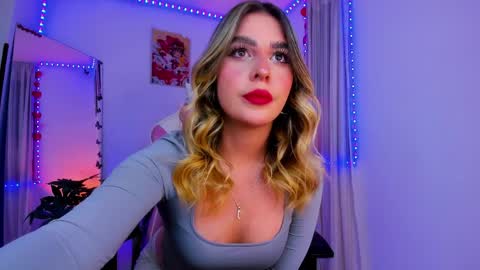  Chloe  online show from 7, 4, 2026