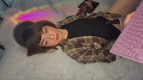 Snapshot of _comefeelme_ chatting on 31, 5, 2026 D online show from 31, 5, 2026