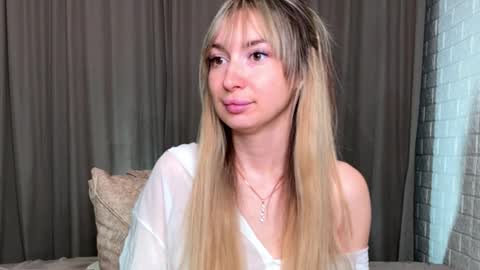 _crystal_moon_1 online show from 6, 11, 2025