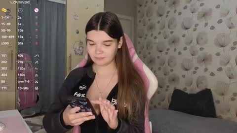 _cute_ice online show from 6, 10, 2025