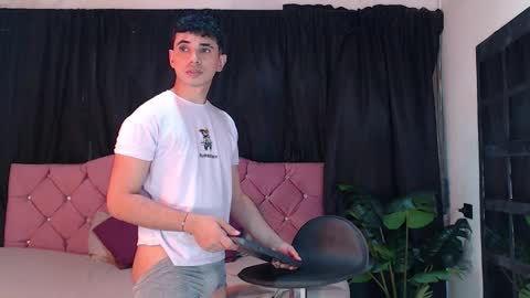 Snapshot of _daring_sexy_boys chatting on 15, 9, 2025 PATRICK AND LEO online show from 15, 9, 2025