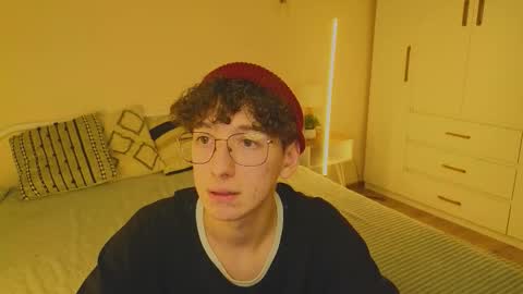 Snapshot of _dream_boys_ chatting on 21, 10, 2025 _dream_boys_ online show from 21, 10, 2025