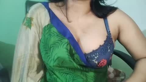 Snapshot of _dreamgirl_0 chatting on 28, 3, 2026 _dreamgirl_0 online show from 28, 3, 2026