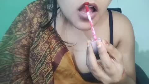 Snapshot of _dreamgirl_0 chatting on 6, 4, 2026 _dreamgirl_0 online show from 6, 4, 2026