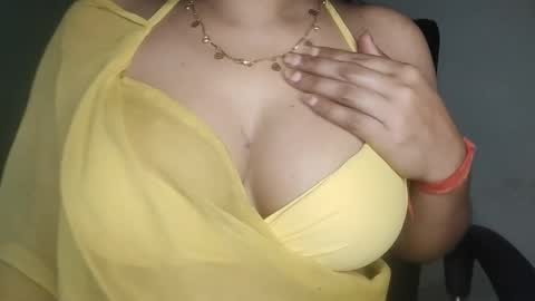 Snapshot of _dreamgirl_0 chatting on 16, 4, 2026 _dreamgirl_0 online show from 16, 4, 2026
