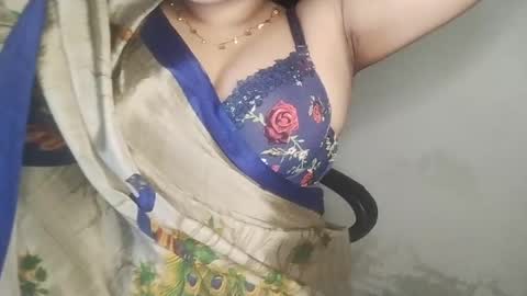 Snapshot of _dreamgirl_0 chatting on 29, 4, 2026 _dreamgirl_0 online show from 29, 4, 2026