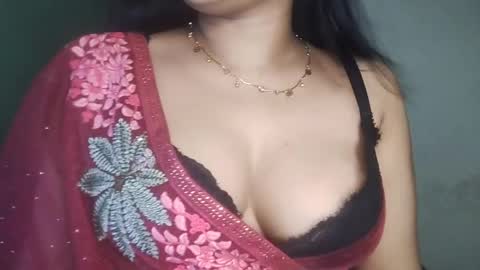 Snapshot of _dreamgirl_0 chatting on 2, 5, 2026 _dreamgirl_0 online show from 2, 5, 2026