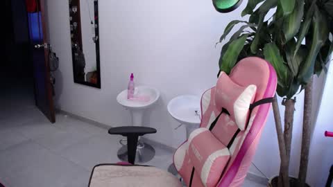 Snapshot of _dulcefox_ chatting on 23, 12, 2024 Abbye online show from 23, 12, 2024