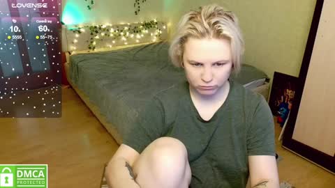 chloue and Gretta online show from 16, 12, 2024