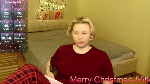 chloue and Gretta online show from 22, 12, 2024