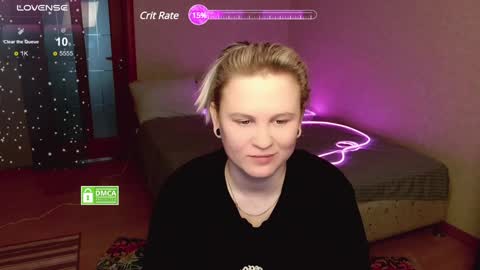 chloue and Gretta online show from 4, 1, 2025