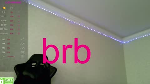 chloue and Gretta online show from 9, 1, 2025