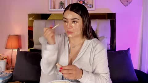 Isabella online show from 18, 4, 2026