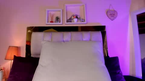 Isabella online show from 24, 4, 2026