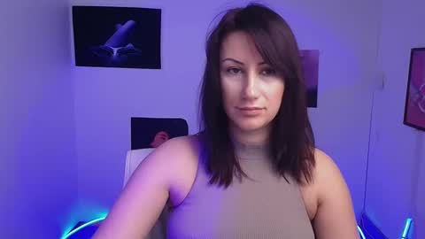 Snapshot of _emma_lay chatting on 10, 2, 2025 Emma online show from 10, 2, 2025