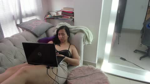 Emma online show from 21, 12, 2024