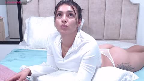  Erica Vanderhill  online show from 23, 2, 2025