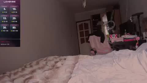 Snapshot of _eva_pleasure_ chatting on 18, 12, 2025 Eva online show from 18, 12, 2025