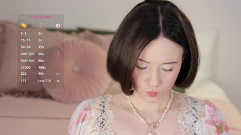 Essie  online show from 6, 3, 2025