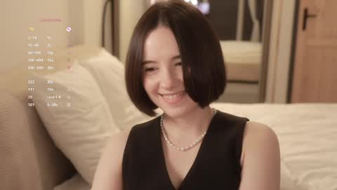 Essie  online show from 18, 4, 2026