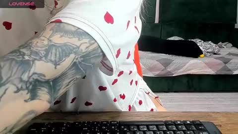 Snapshot of _feralberry__ chatting on 27, 12, 2024 Alis online show from 27, 12, 2024