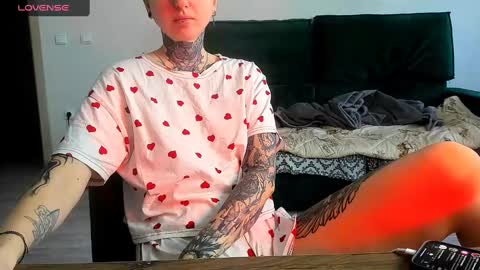 Snapshot of _feralberry__ chatting on 10, 1, 2025 Alis online show from 10, 1, 2025